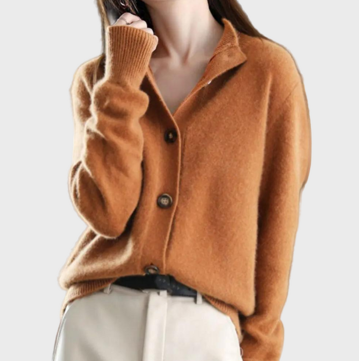 Elegant and Comfortable Knitted Cardigan