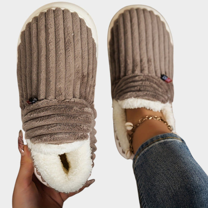 Women’s Fleece Lined Slippers Warm Plush Thick Sole Non-Slip
