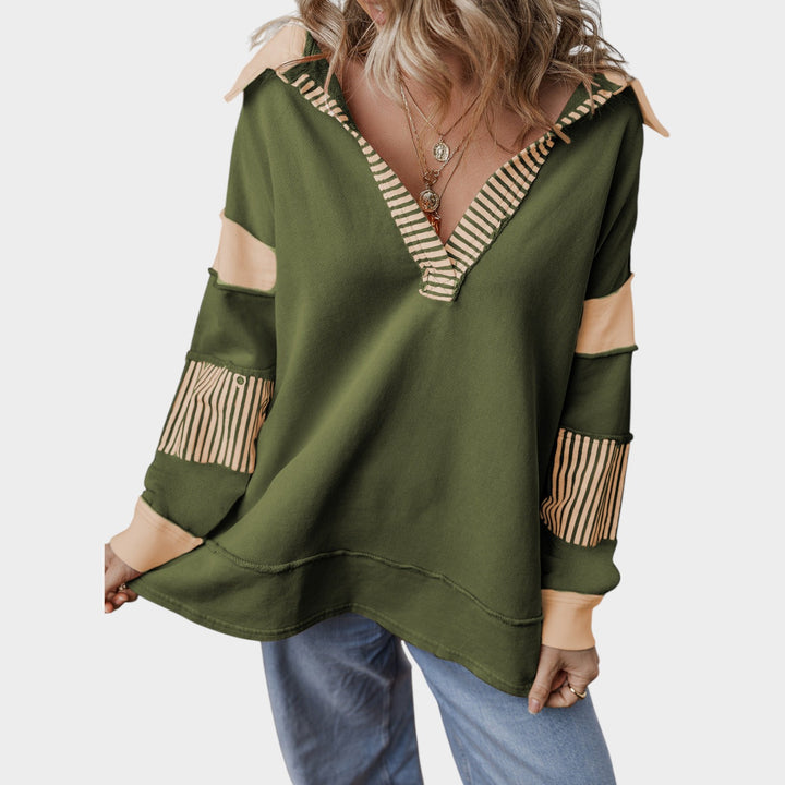 Women’s Knit Sweatshirt V Neck Striped Design